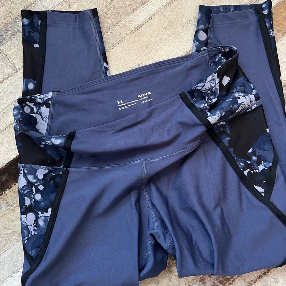 Under Armour Navy and Black Patterned Leggings